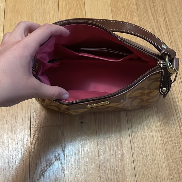 Y2K coach shoulder bag in excellent condition - Picture 2 of 6